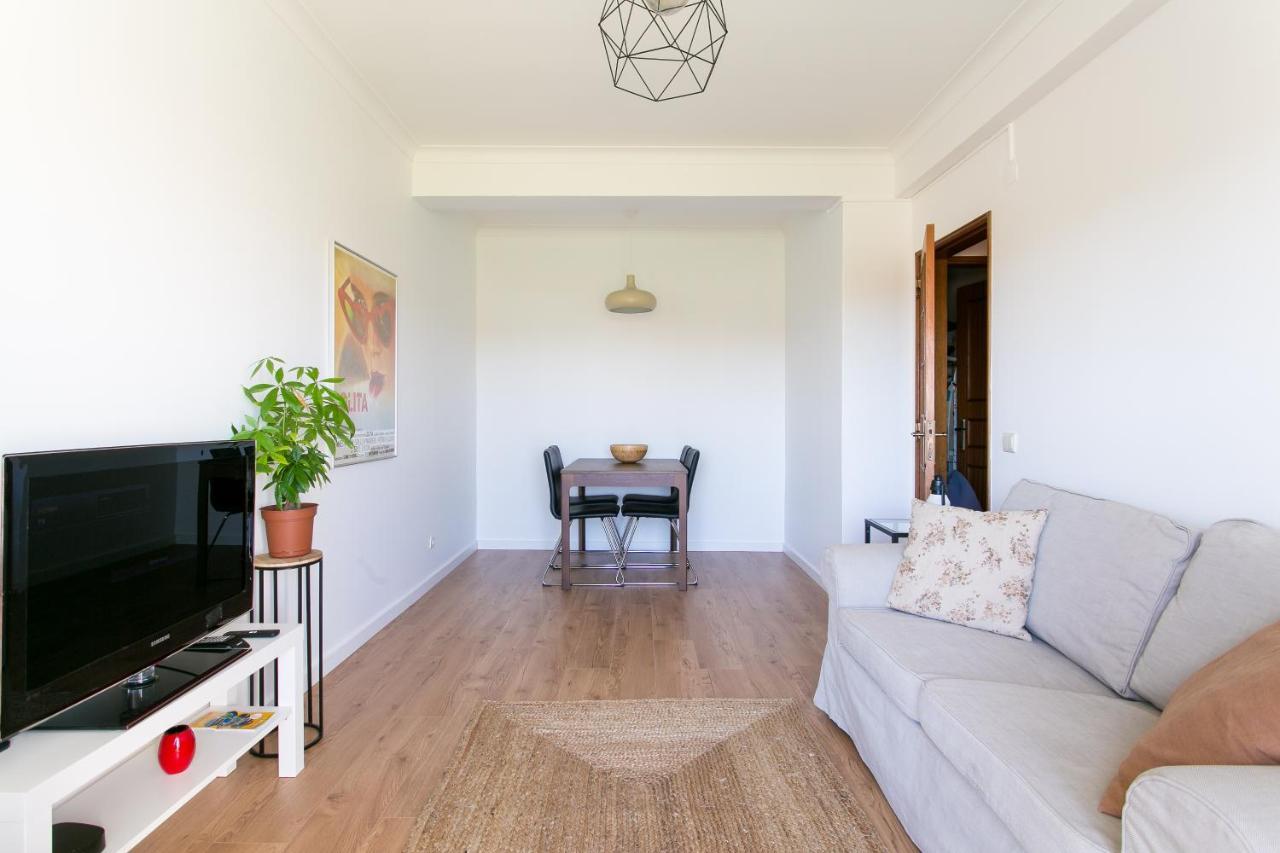 Apartamento Central Setubal Sossegado E Com Luz Extérieur photo