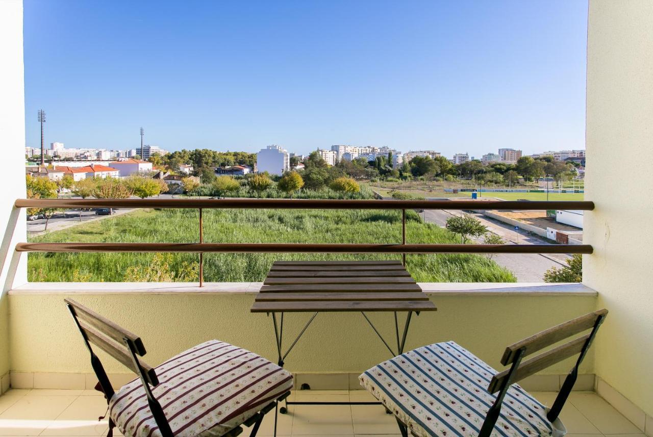 Apartamento Central Setubal Sossegado E Com Luz Extérieur photo
