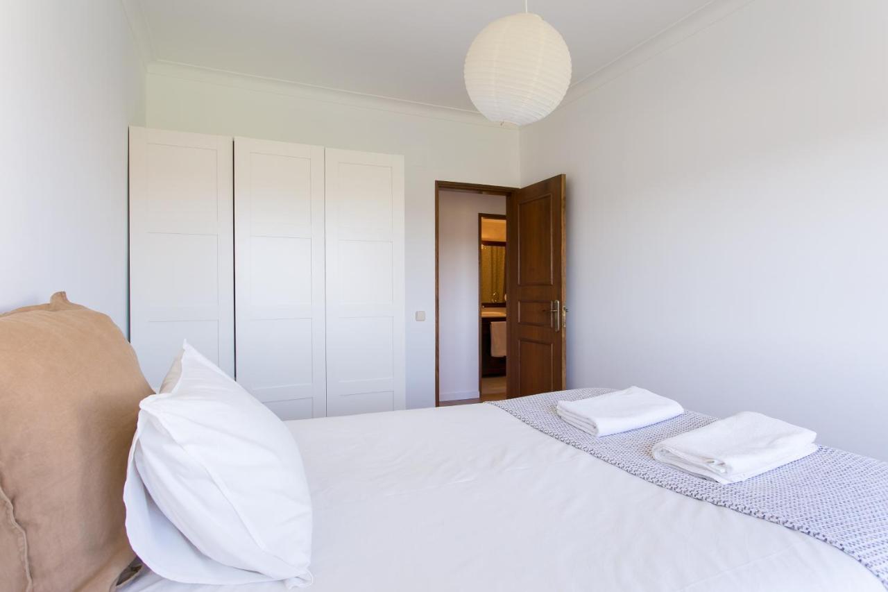 Apartamento Central Setubal Sossegado E Com Luz Extérieur photo