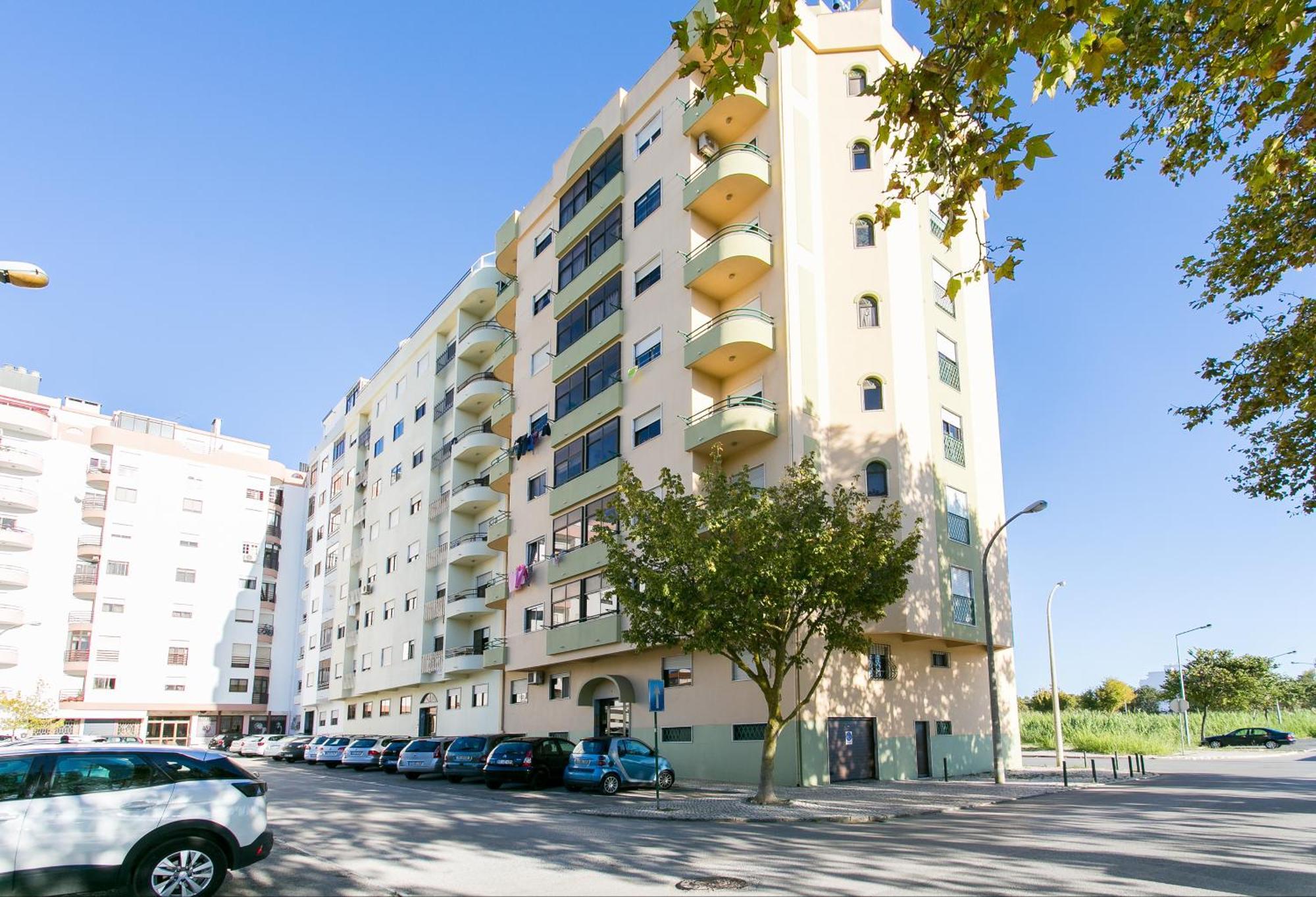 Apartamento Central Setubal Sossegado E Com Luz Extérieur photo